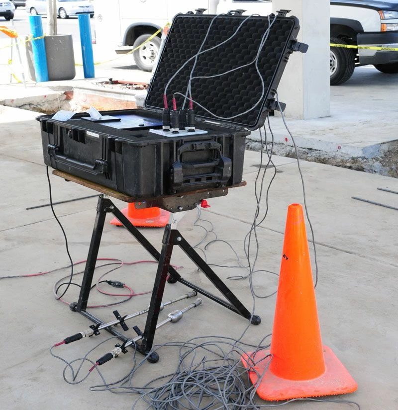 Pelican 1600NF Large Shipping Case With Empty Interior 4 Pelican 1600NF Large Shipping Case With Empty Interior - Image 2