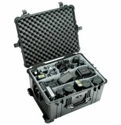 Pelican 1624 Large Wheeled Transport Case With Padded Dividers