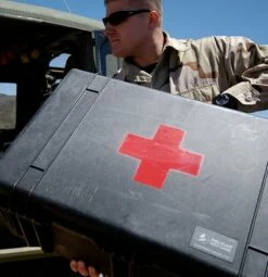 Pelican 1650TP Large Wheeled Transport Case With TrekPak Dividers -travel storage Shop pelican 1650 app redcross 2